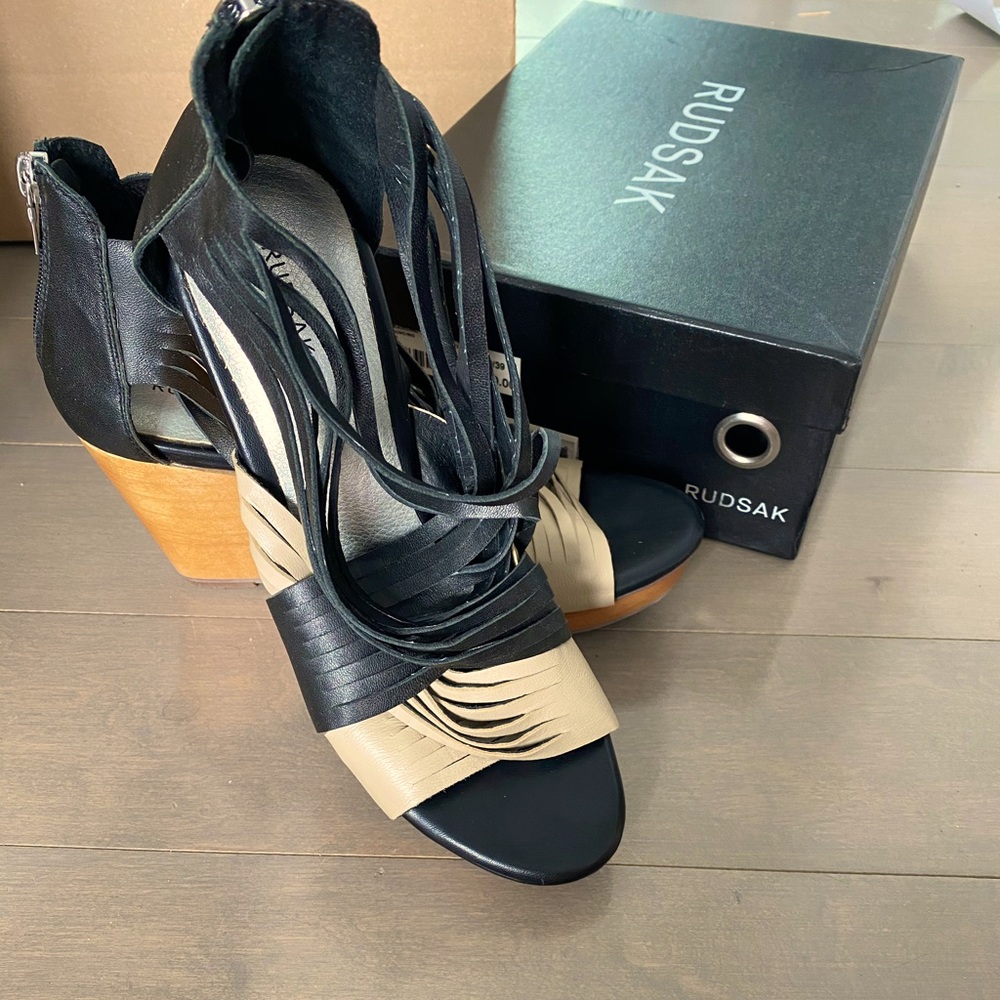 NEW never worn Rudsak leather sandals